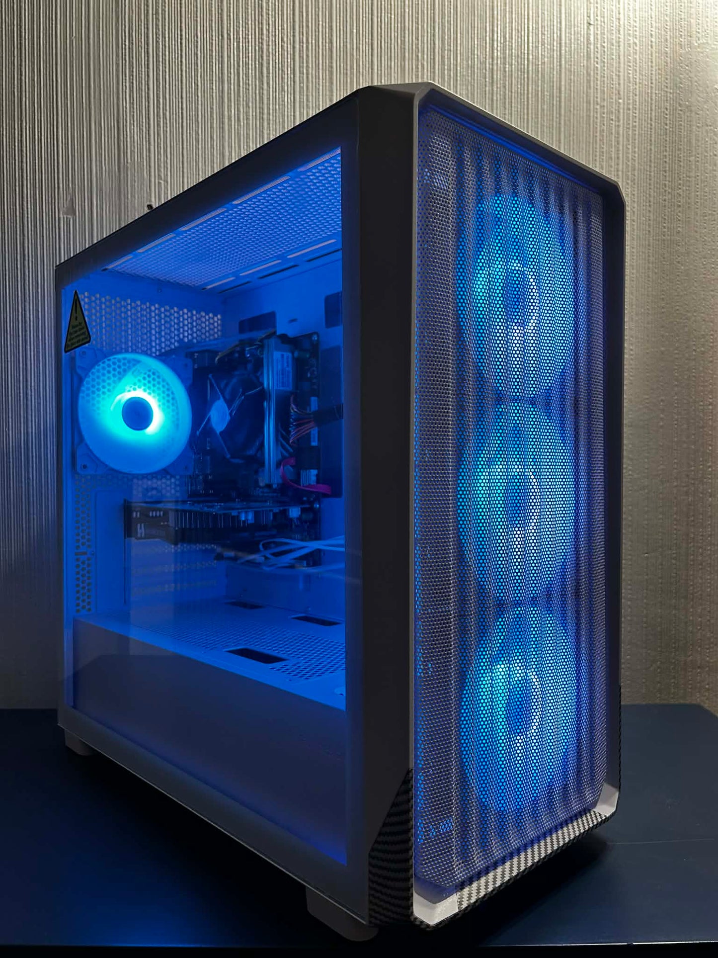GameFury-Gaming Pc Intel i7 6500, GTX 1070 8GB ,16GB DDR4 Ram ,240GB SSD +1TB HHD Windows 11
