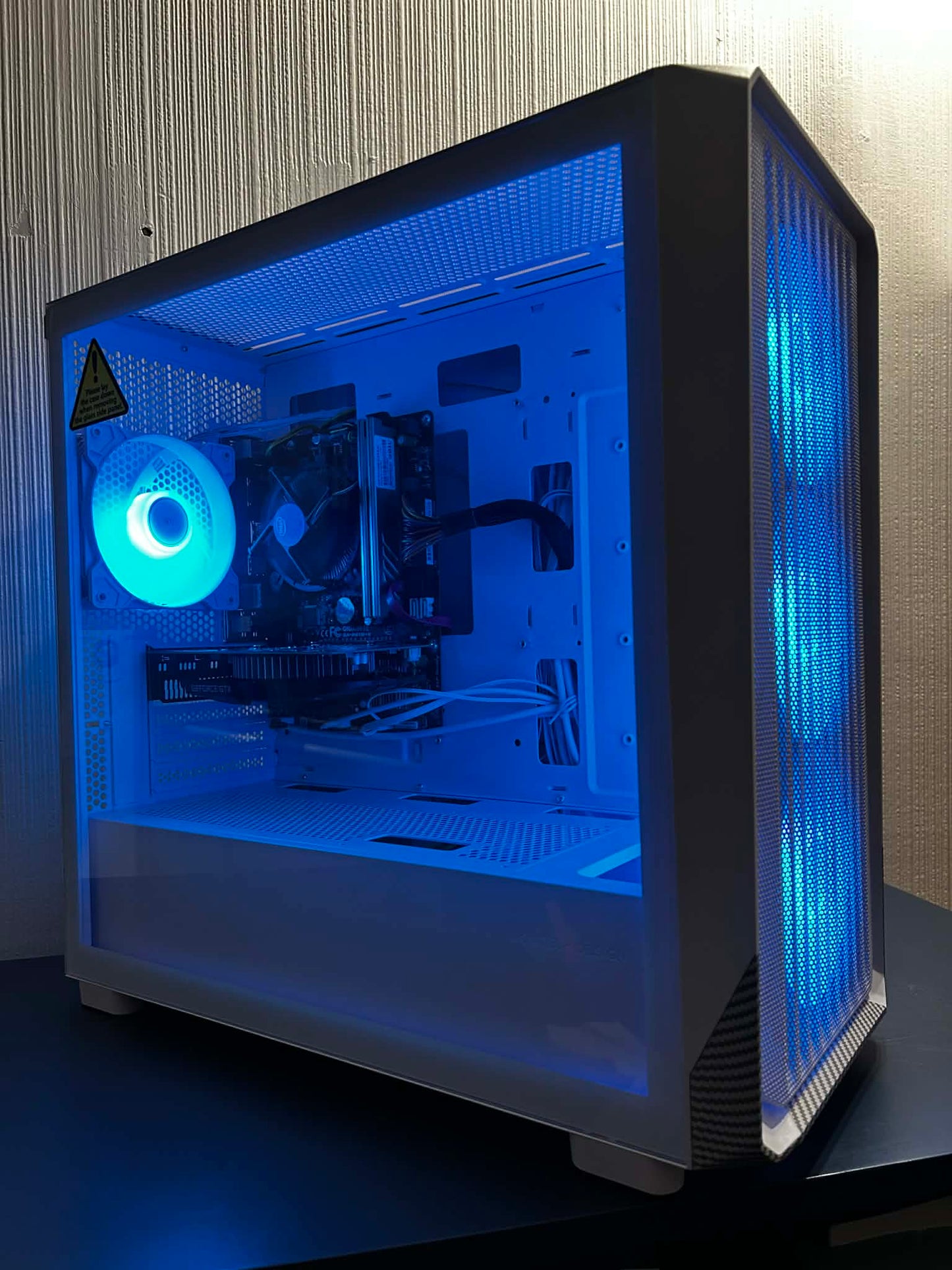 GameFury-Gaming Pc Intel i7 6500, GTX 1070 8GB ,16GB DDR4 Ram ,240GB SSD +1TB HHD Windows 11