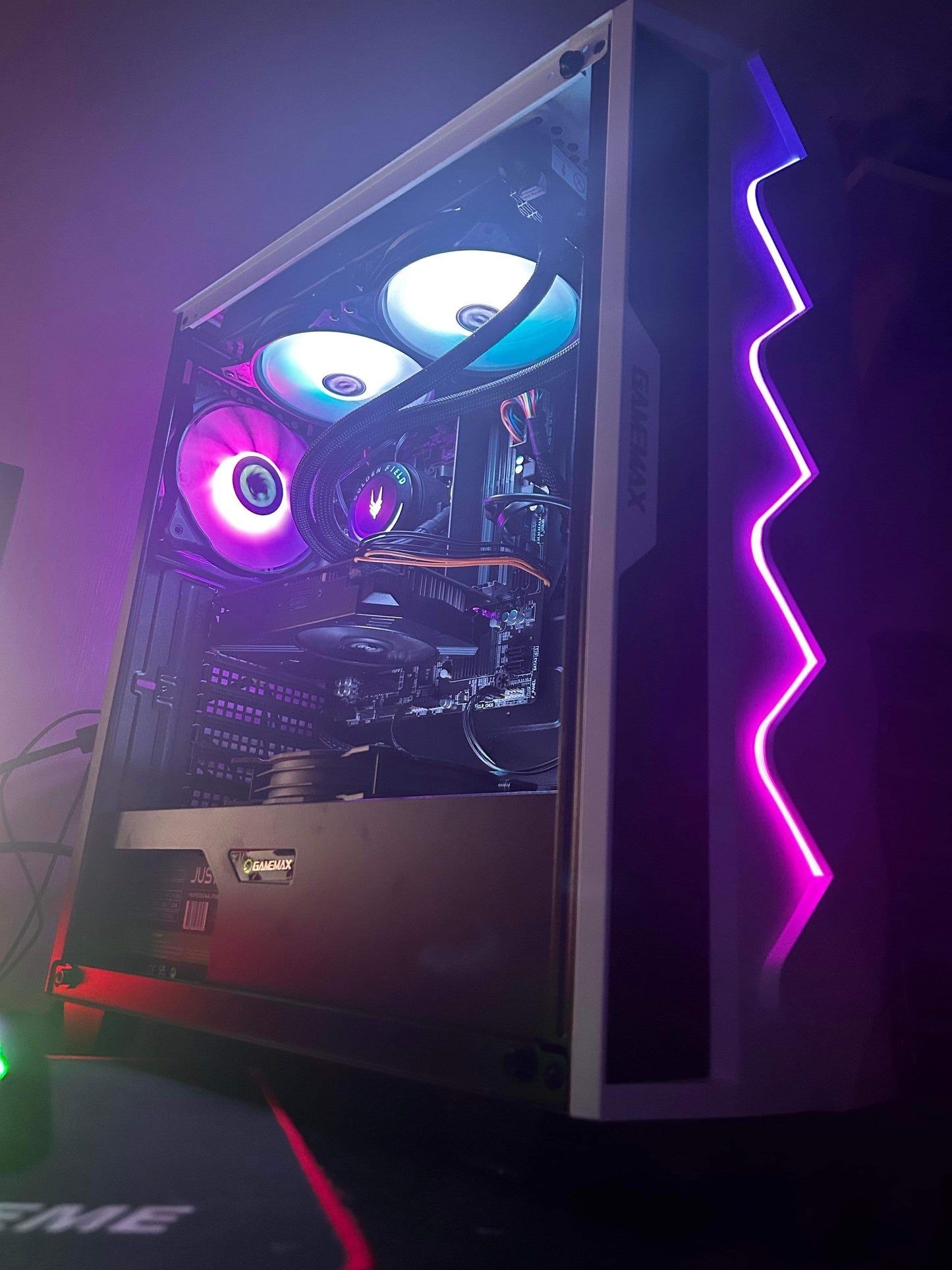 CUSTOMISE YOUR NEW RGB GAMING PC !