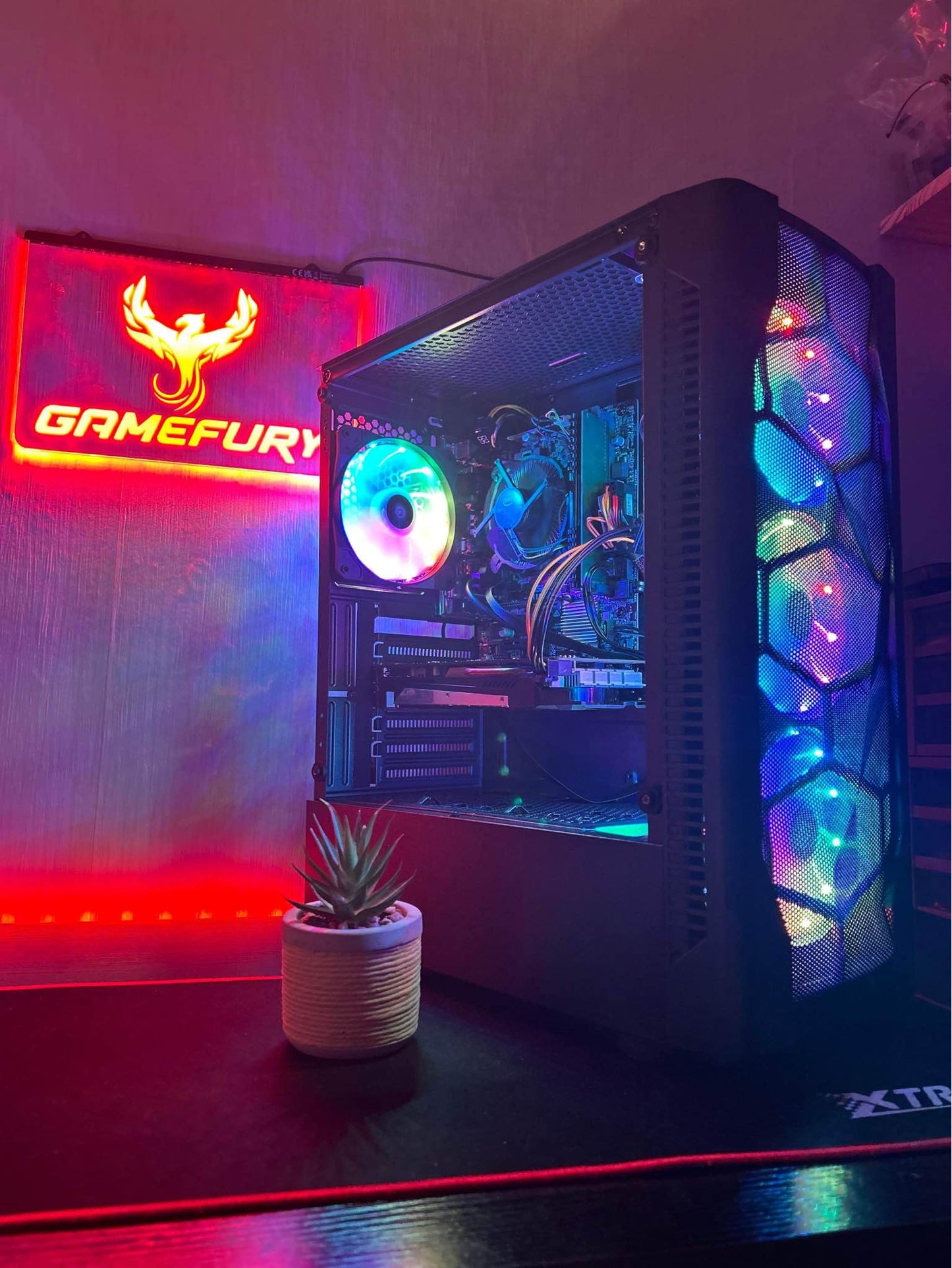 CUSTOMISE YOUR NEW RGB GAMING PC !